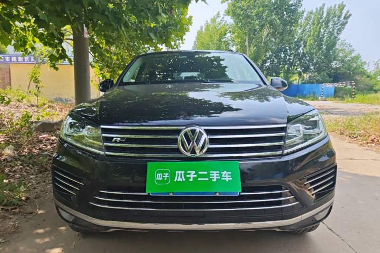 Used Volkswagen Touareg 2018 3.0 TSI Glory Collection Edition Front