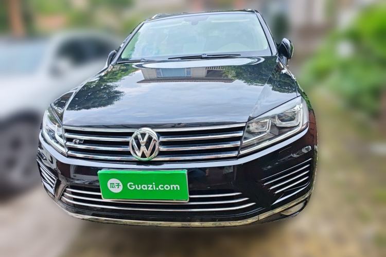 Used Volkswagen Touareg 2018 3.0 TSI Glory Collection Edition Front