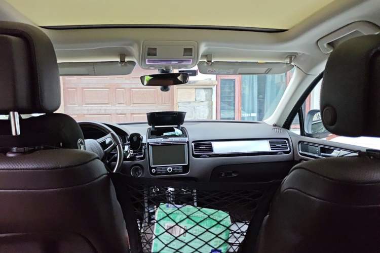 Used Volkswagen Touareg 2018 3.0 TSI Glory Collection Edition Headliner