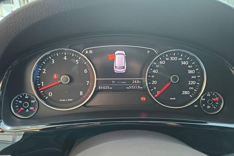 Used Volkswagen Touareg 2018 3.0 TSI Glory Collection Edition Instrument Cluster