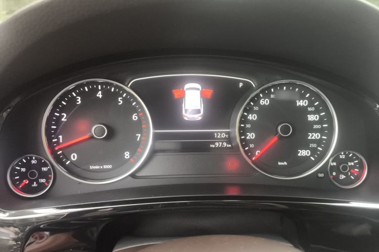 Used Volkswagen Touareg 2018 3.0 TSI Glory Collection Edition Instrument Cluster