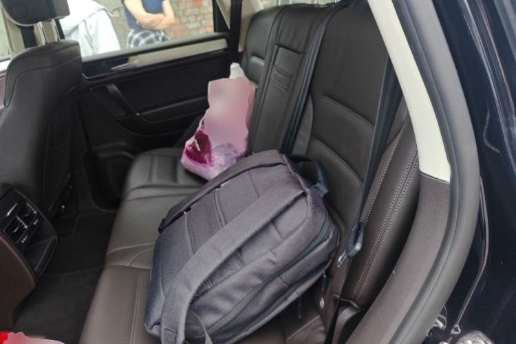 Used Volkswagen Touareg 2018 3.0 TSI Glory Collection Edition Left Rear Seat