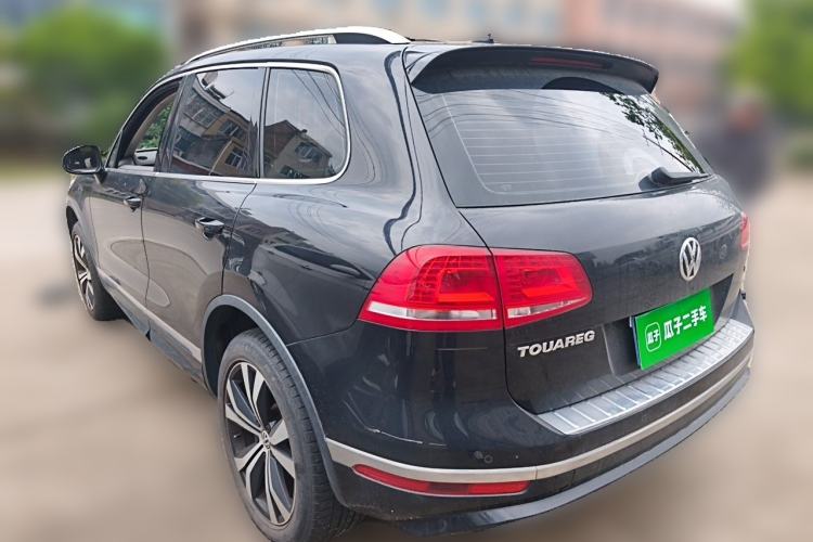 Used Volkswagen Touareg 2018 3.0 TSI Glory Collection Edition Rear Left 45 Deg