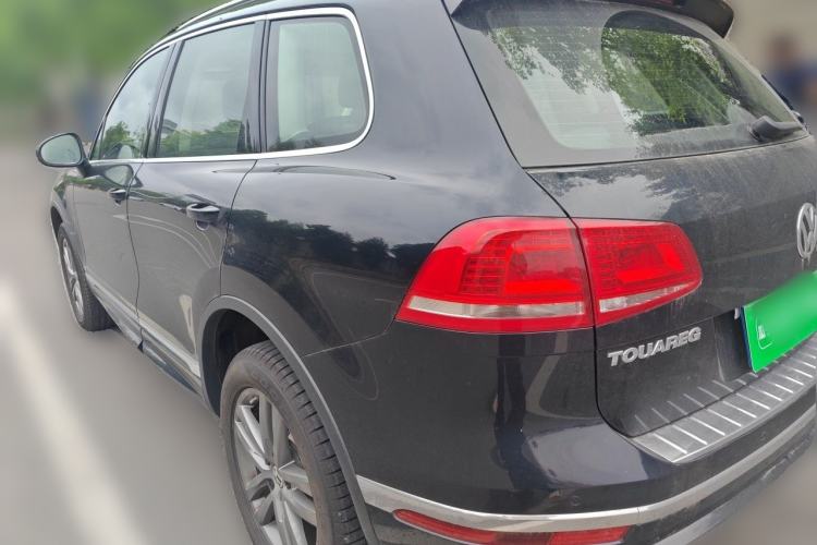 Used Volkswagen Touareg 2018 3.0 TSI Glory Collection Edition Rear Left 45 Deg