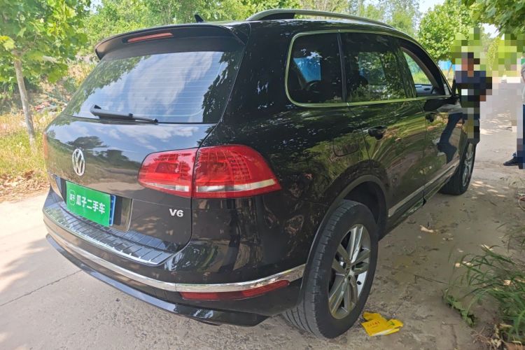 Used Volkswagen Touareg 2018 3.0 TSI Glory Collection Edition Rear Right 45 Deg
