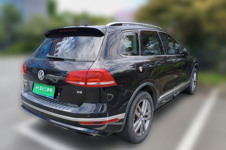 Used Volkswagen Touareg 2018 3.0 TSI Glory Collection Edition Rear Right 45 Deg