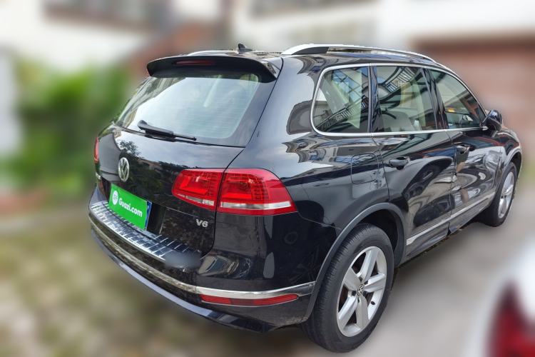 Used Volkswagen Touareg 2018 3.0 TSI Glory Collection Edition Rear Right 45 Deg