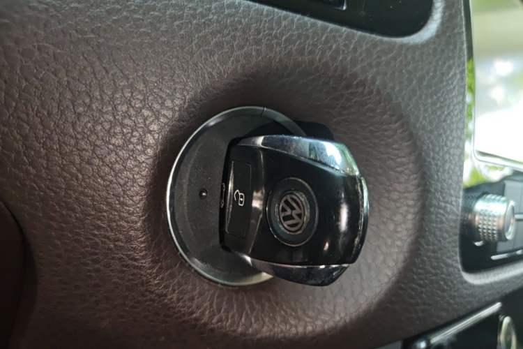 Used Volkswagen Touareg 2018 3.0 TSI Glory Collection Edition Vehicle Key