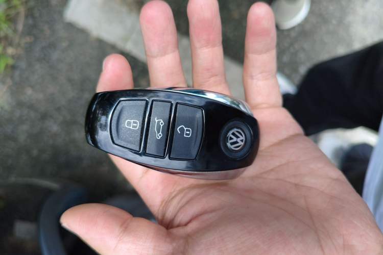 Used Volkswagen Touareg 2018 3.0 TSI Glory Collection Edition Vehicle Key