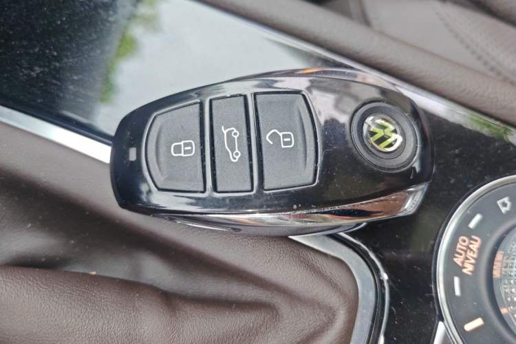 Used Volkswagen Touareg 2018 3.0 TSI Glory Collection Edition Vehicle Key