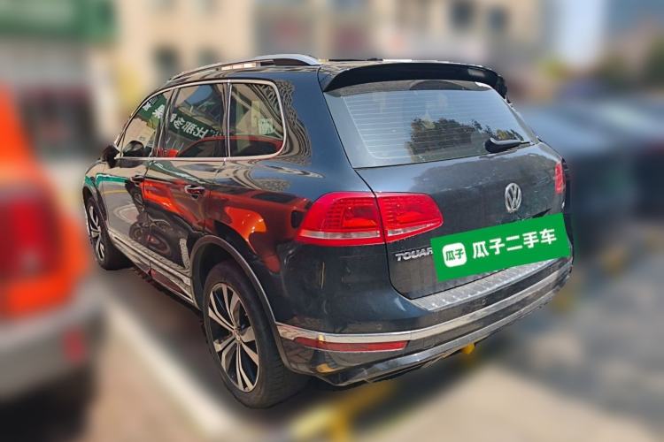 Used Volkswagen Touareg 2018 3.0 TSI Glory Collection Edition Rear Left 45 Deg