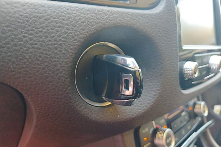 Used Volkswagen Touareg 2018 3.0 TSI Glory Collection Edition Vehicle Key