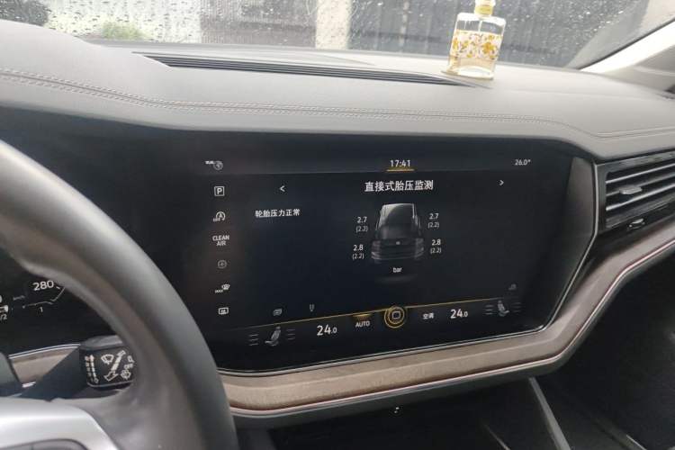 Used Volkswagen Touareg 2019 3.0 TSI RuiFeng Edition China VI Standard Audio And AC Panel