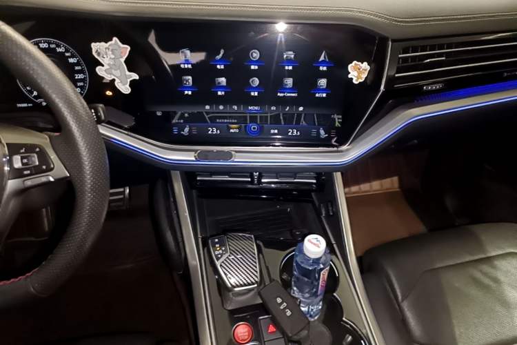 Used Volkswagen Touareg 2019 2.0TSI Ruiyi Edition China VI Standard Audio And AC Panel