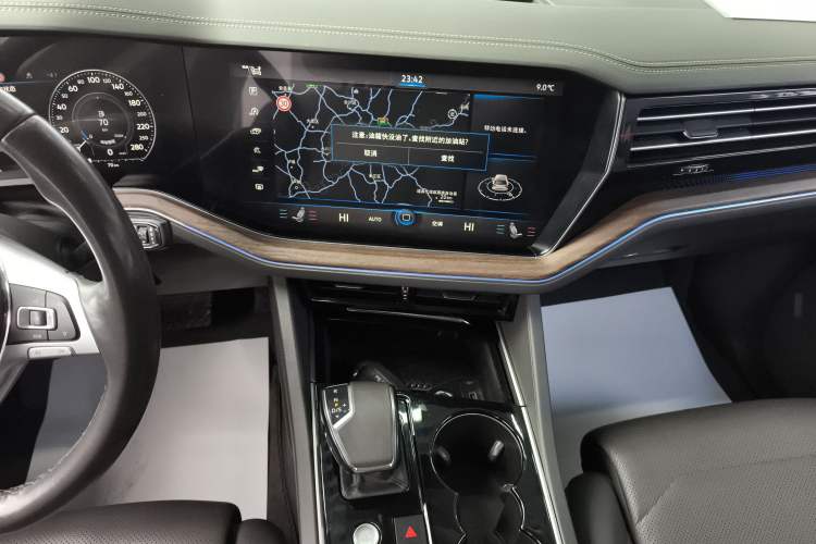 Used Volkswagen Touareg 2019 3.0 TSI RuiFeng Edition China VI Standard Audio And AC Panel