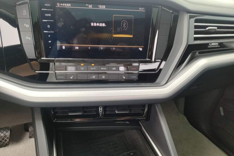 Used Volkswagen Touareg 2019 2.0 TSI Flagship Edition China VI Audio And AC Panel