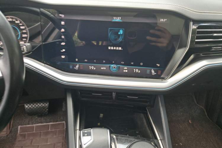 Used Volkswagen Touareg 2019 2.0TSI Ruiyi Edition China VI Standard Audio And AC Panel