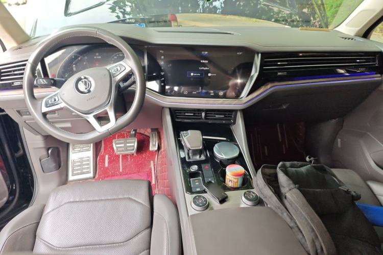 Used Volkswagen Touareg 2019 3.0 TSI RuiFeng Edition China V Standard Center Console