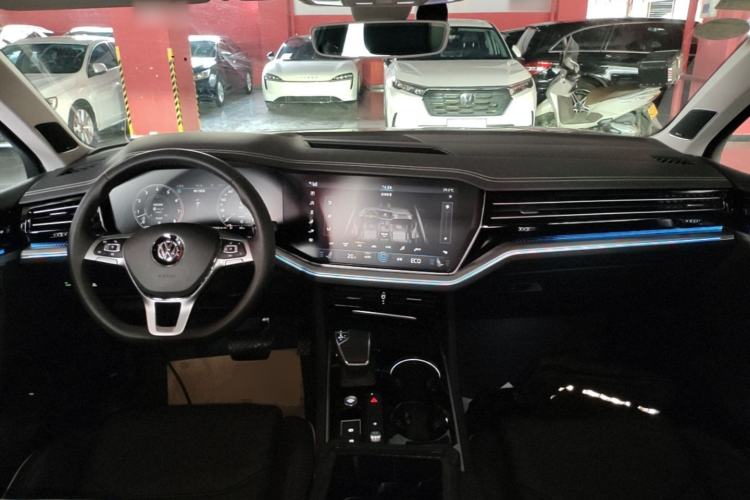 Used Volkswagen Touareg 2019 3.0 TSI Prestige Version China VI Standard Center Console
