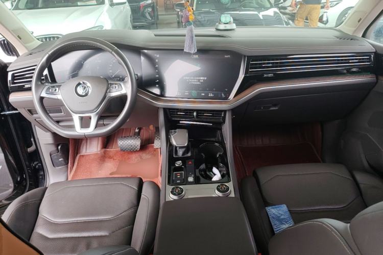 Used Volkswagen Touareg 2019 3.0 TSI RuiFeng Edition China VI Standard Center Console