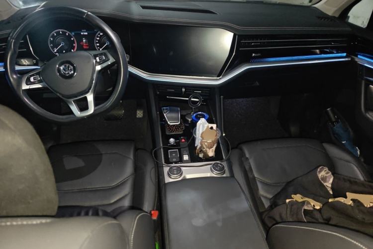 Used Volkswagen Touareg 2019 2.0 TSI Ruiyi Edition China V Standard Center Console