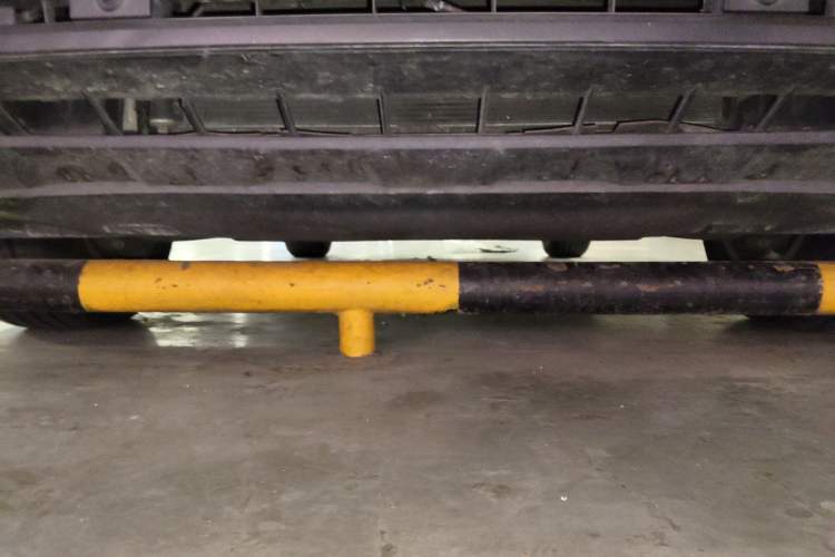 Used Volkswagen Touareg 2019 2.0 TSI Flagship Edition China VI Chassis Front