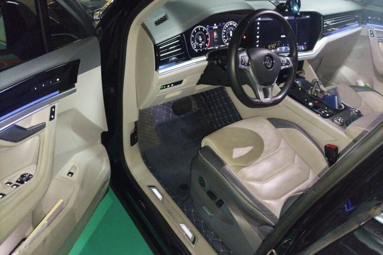 Used Volkswagen Touareg 2019 3.0 TSI Prestige Version China VI Standard Driver Seat
