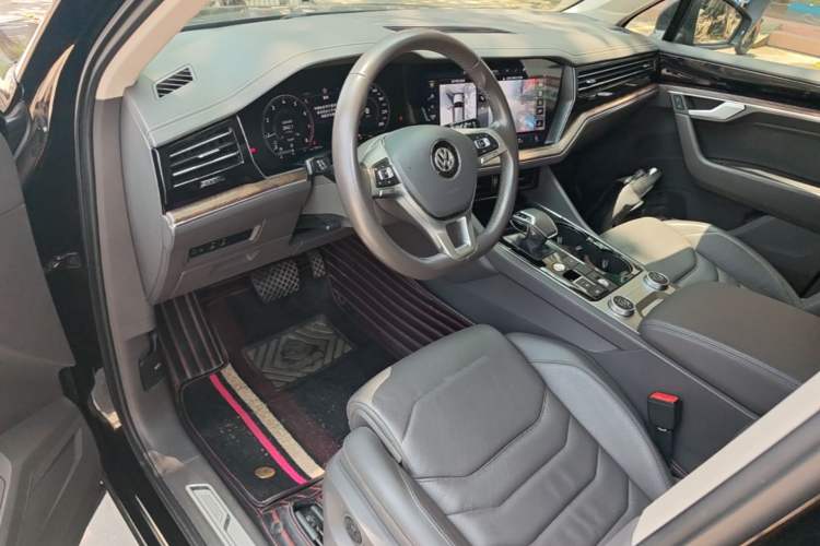 Used Volkswagen Touareg 2019 3.0 TSI RuiFeng Edition China VI Standard Driver Seat