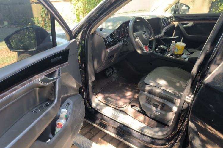Used Volkswagen Touareg 2019 3.0 TSI Prestige Version China VI Standard Driver Seat