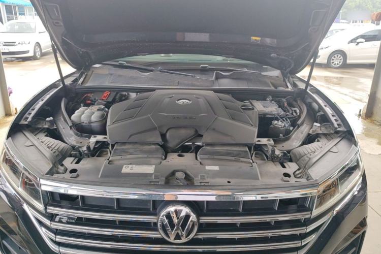Used Volkswagen Touareg 2019 3.0 TSI RuiFeng Edition China VI Standard Engine Bay