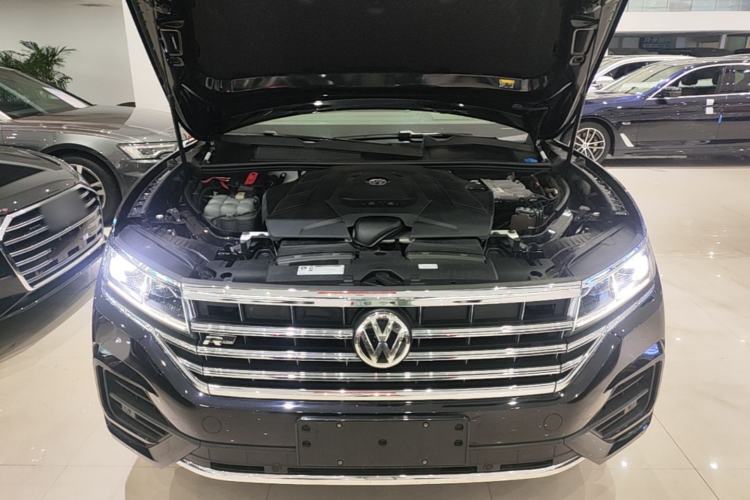 Used Volkswagen Touareg 2019 3.0 TSI RuiFeng Edition China VI Standard Engine Bay
