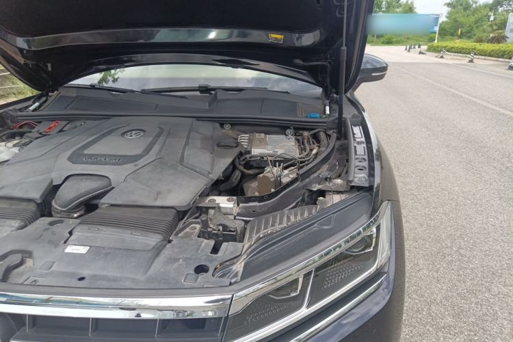 Used Volkswagen Touareg 2019 3.0 TSI RuiFeng Edition China V Standard Engine Bay Left