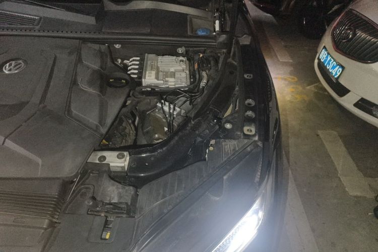 Used Volkswagen Touareg 2019 3.0 TSI RuiFeng Edition China VI Standard Engine Bay Left