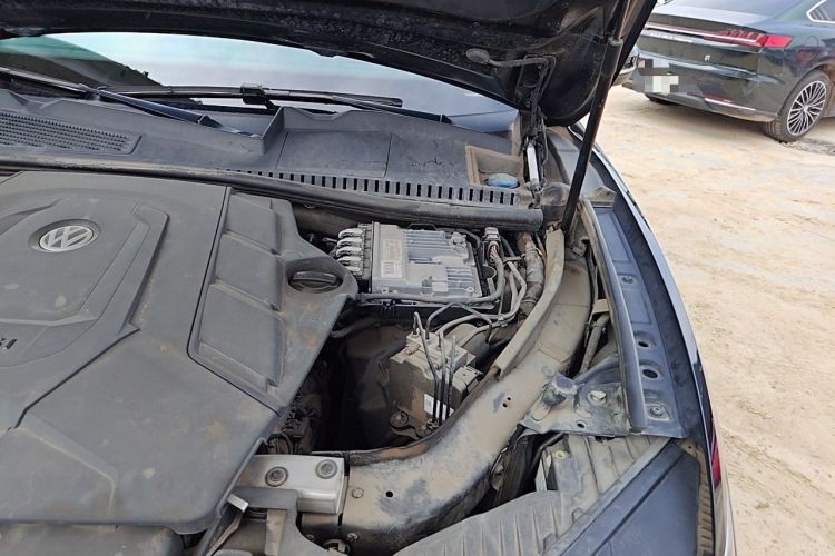 Used Volkswagen Touareg 2019 3.0 TSI RuiFeng Edition China VI Standard Engine Bay Left