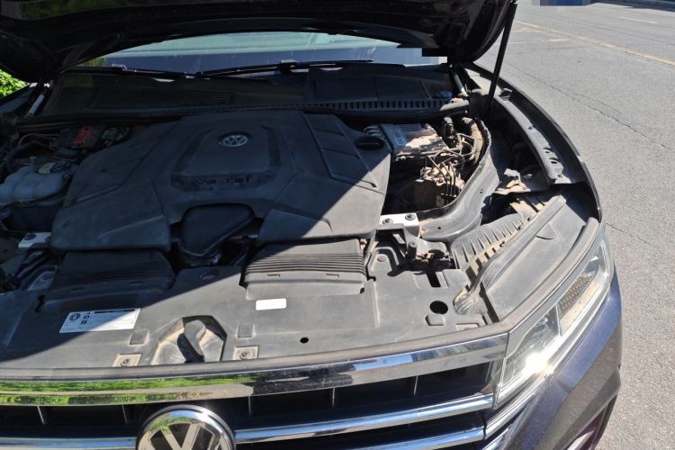 Used Volkswagen Touareg 2019 3.0 TSI RuiFeng Edition China VI Standard Engine Bay Left