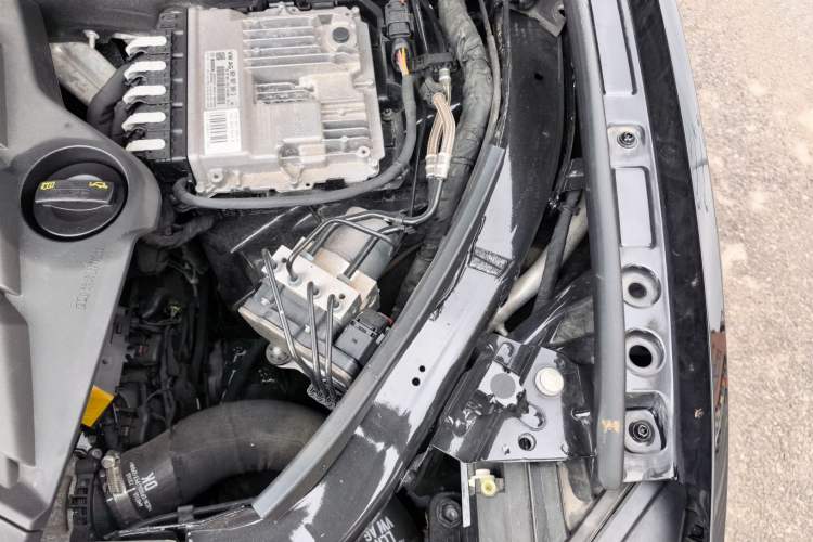 Used Volkswagen Touareg 2019 3.0 TSI RuiFeng Edition China VI Standard Engine Bay Left