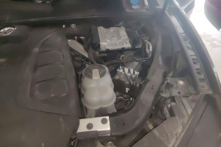 Used Volkswagen Touareg 2019 2.0 TSI Ruiyi Edition China V Standard Engine Bay Left