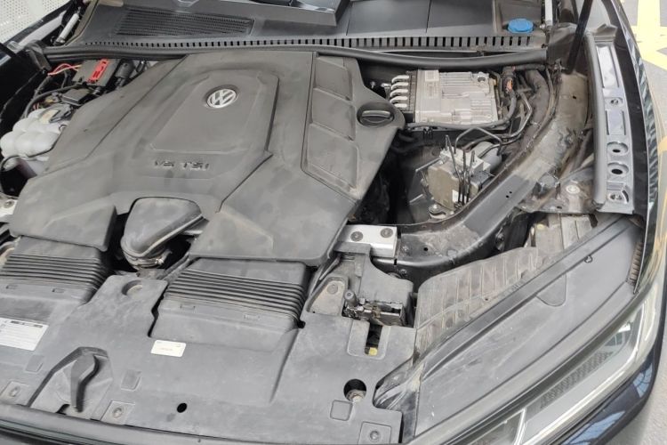 Used Volkswagen Touareg 2019 3.0 TSI RuiFeng Edition China VI Standard Engine Bay Left