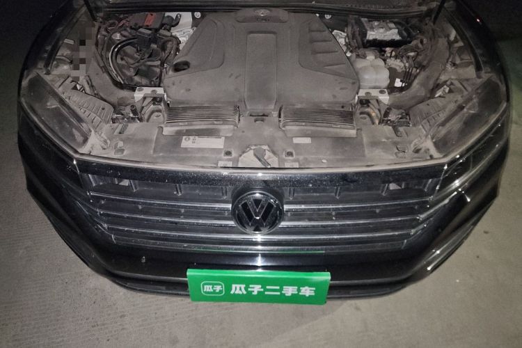 Used Volkswagen Touareg 2019 2.0TSI Ruiyi Edition China VI Standard Engine Bay