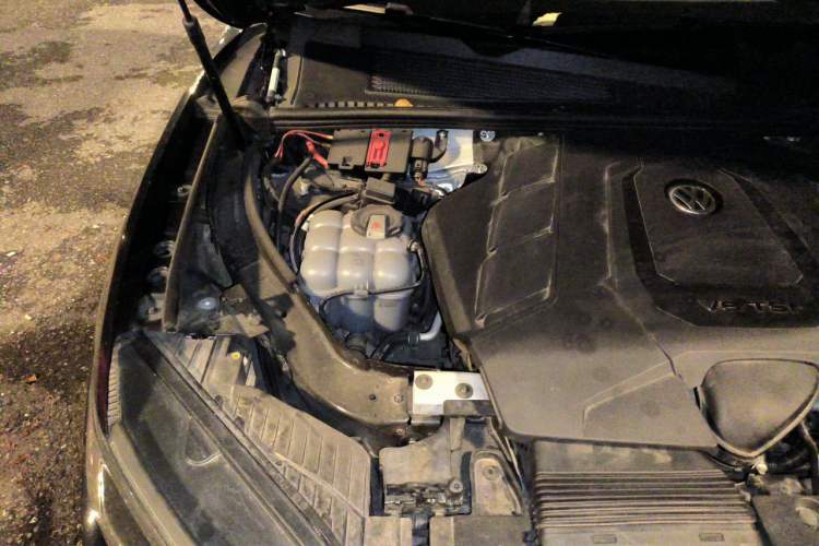 Used Volkswagen Touareg 2019 3.0 TSI RuiFeng Edition China V Standard Engine Bay Right