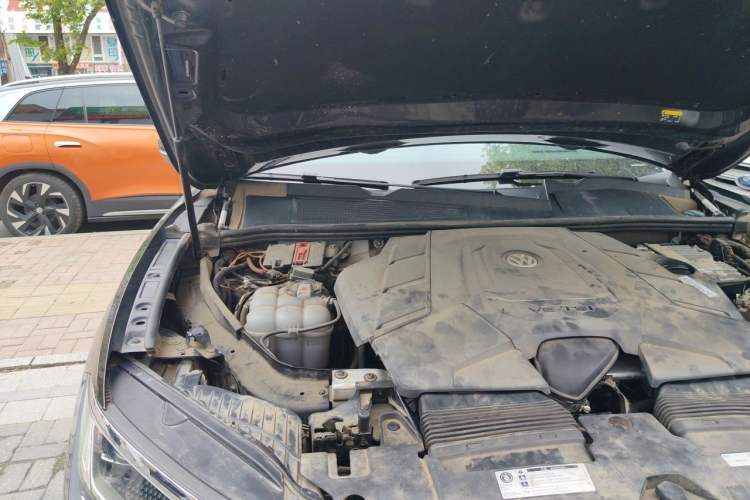 Used Volkswagen Touareg 2019 3.0 TSI RuiFeng Edition China V Standard Engine Bay Right