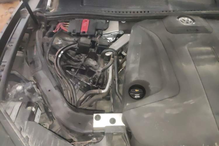 Used Volkswagen Touareg 2019 2.0 TSI Ruiyi Edition China V Standard Engine Bay Right