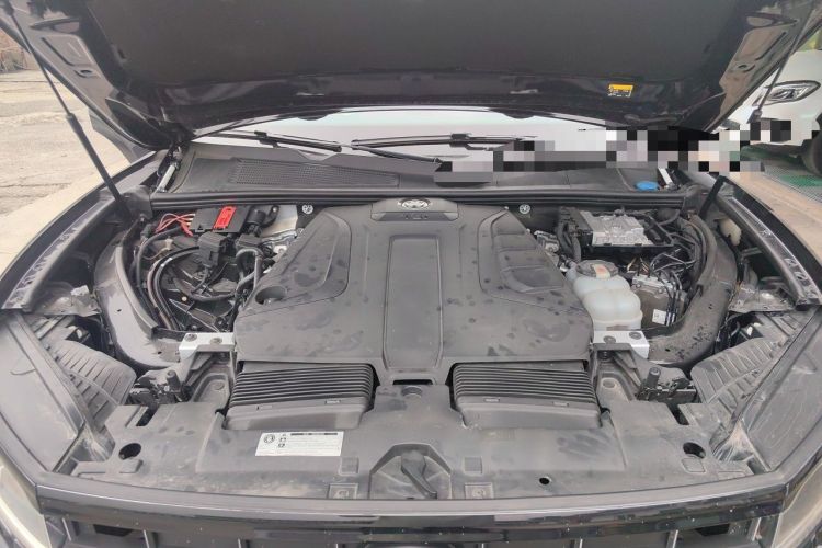 Used Volkswagen Touareg 2019 2.0 TSI Ruiyi Edition China V Standard Engine Bay