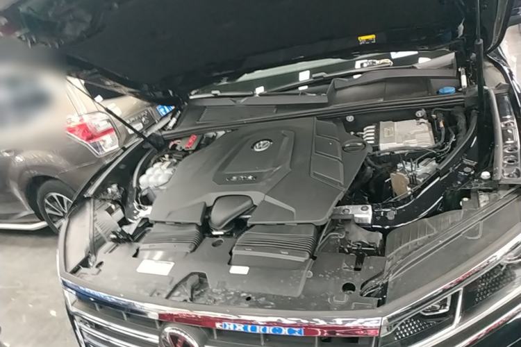 Used Volkswagen Touareg 2019 3.0 TSI RuiFeng Edition China VI Standard Engine Bay