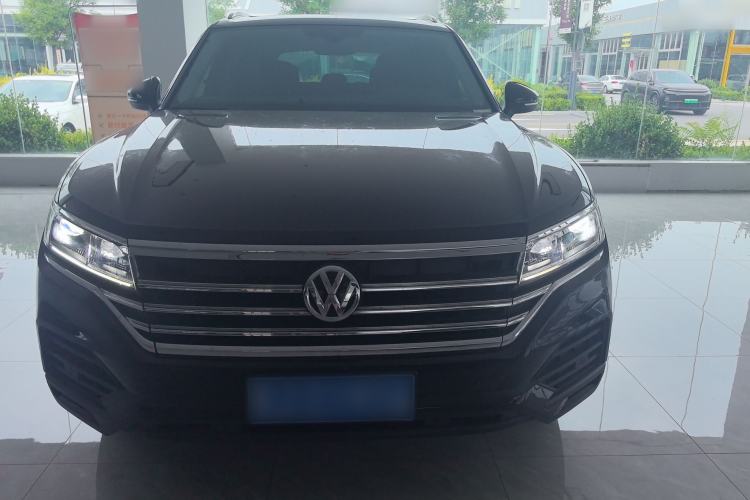 Used Volkswagen Touareg 2019 2.0 TSI Flagship Edition China VI Exterior 1