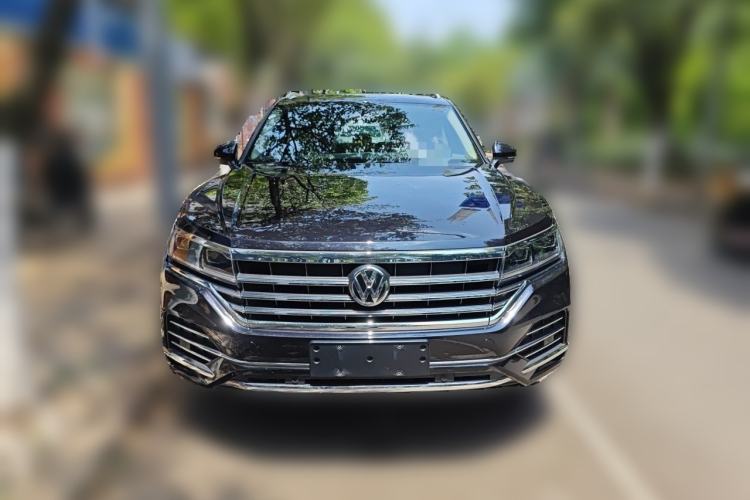 Used Volkswagen Touareg 2019 2.0 TSI Ruiyi Edition China V Standard Front