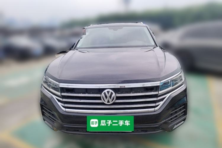 Used Volkswagen Touareg 2019 2.0 TSI Flagship Edition China VI Front