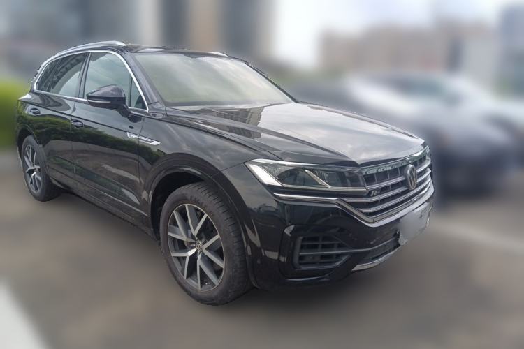 Used Volkswagen Touareg 2019 3.0 TSI RuiFeng Edition China V Standard Front Right 45 Deg