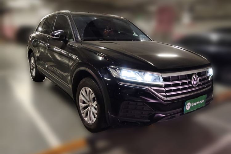 Used Volkswagen Touareg 2019 2.0 TSI Flagship Edition China VI Front Right 45 Deg