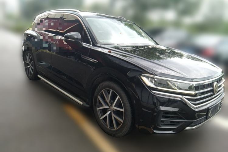 Used Volkswagen Touareg 2019 3.0 TSI RuiFeng Edition China V Standard Front Right 45 Deg